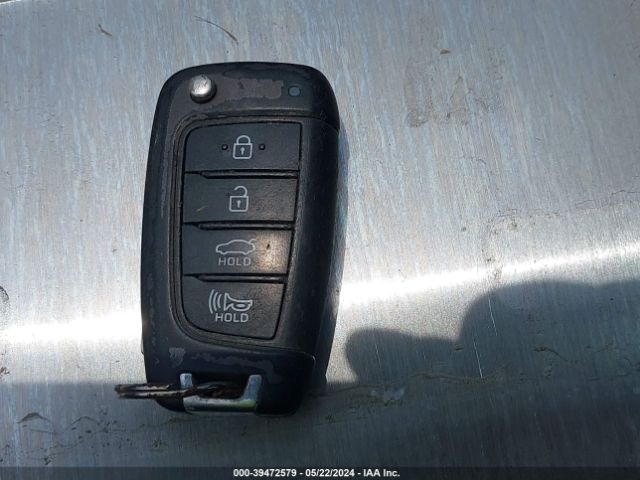 3KPC24A39KE076009 Hyundai ACCENT SE