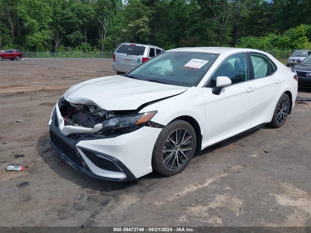 Toyota CAMRY SE 2022 4T1T11AK8NU633728 Image 2