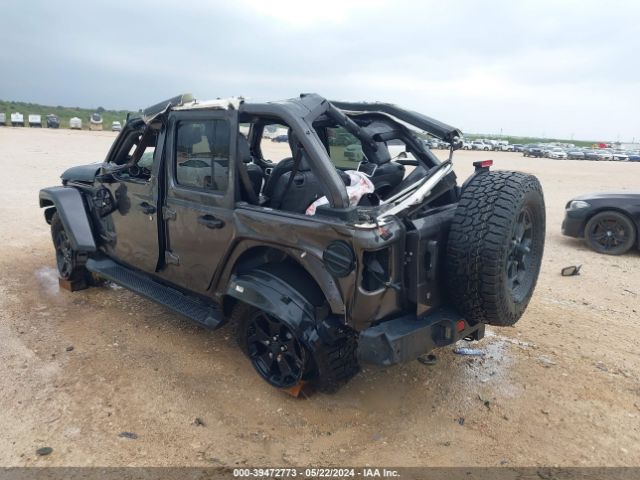 1C4HJXEN3KW585802 Jeep Wrangler Unlimited Sahara 4x4
