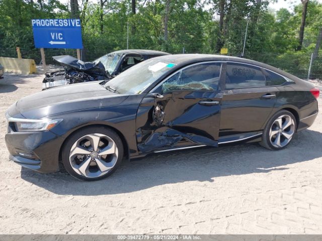 1HGCV2F95JA013338 Honda Accord Touring 2.0t