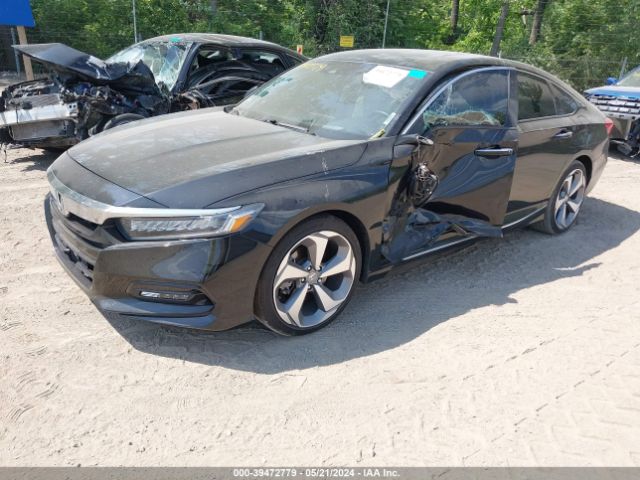 1HGCV2F95JA013338 Honda Accord Touring 2.0t