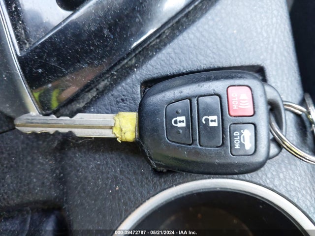 Toyota COROLLA LE 2016 5YFBURHE2GP459306 Image 11