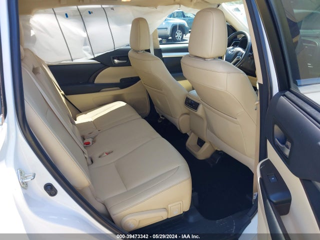 Toyota Highlander Xle 2018 5TDJZRFH2JS561309 Image 8