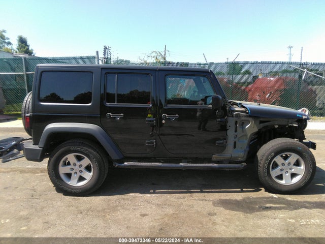 1C4BJWDG3JL836384 Jeep Wrangler Jk Unlimited Sport S 4x4