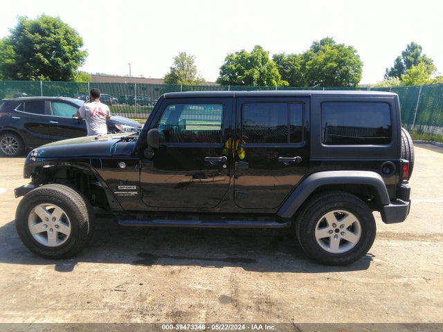 1C4BJWDG3JL836384 Jeep Wrangler Jk Unlimited Sport S 4x4