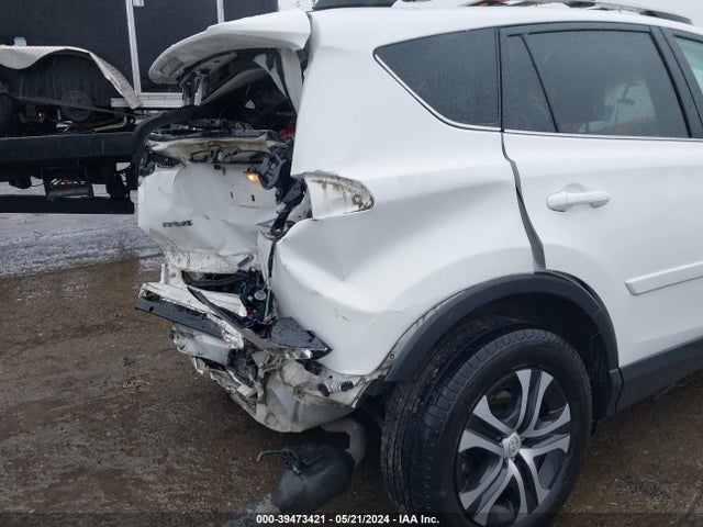 Toyota RAV4 LE 2016 2T3BFREV2GW414550 Image 18
