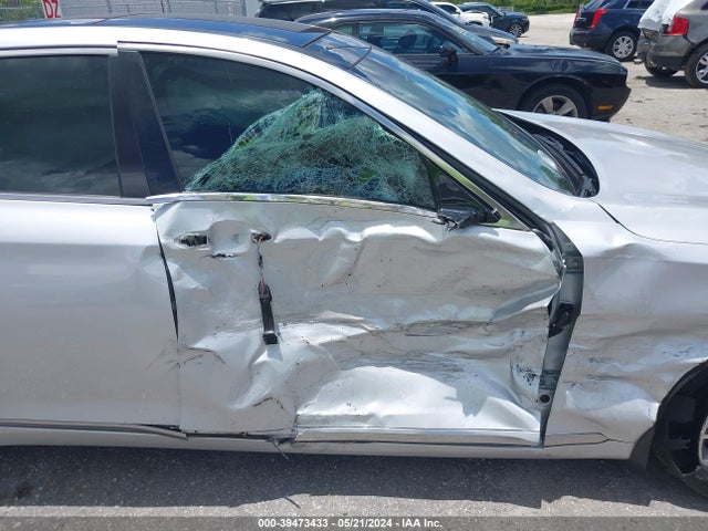 Genesis G80 3.8 2018 KMHGN4JE2JU224491 Image 6