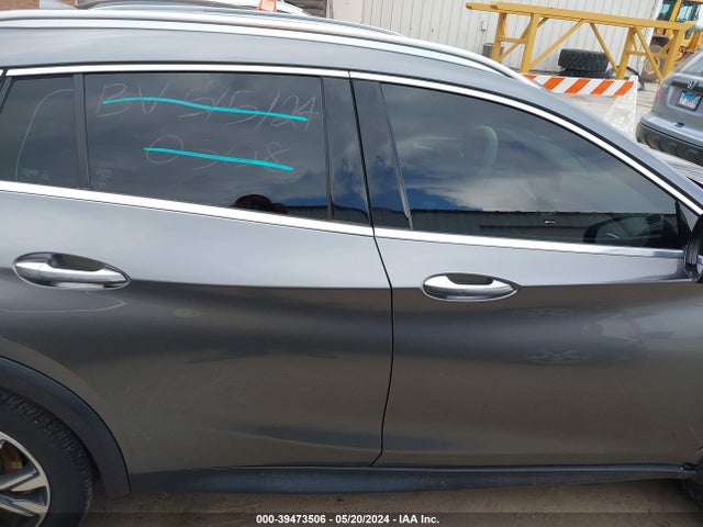 Infiniti Qx30 Essential 2018 SJKCH5CR0JA006161 Image 12