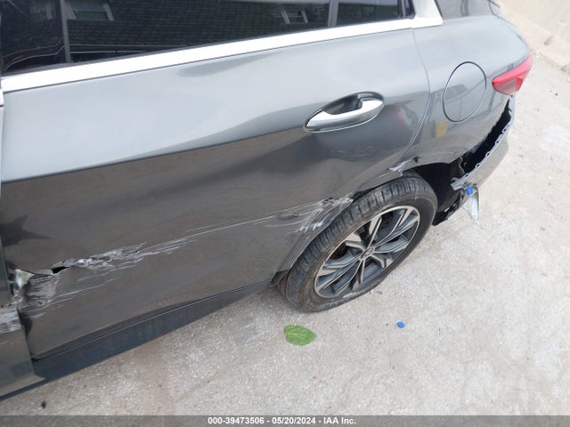Infiniti Qx30 Essential 2018 SJKCH5CR0JA006161 Image 17