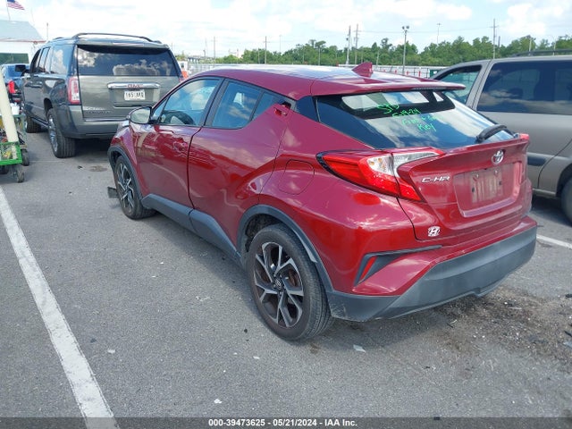 Toyota C-HR XLE 2018 NMTKHMBX2JR038846 Image 3