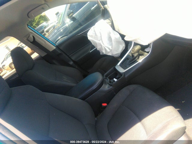 Toyota RAV4 LE 2019 2T3H1RFV7KW042204 Image 5