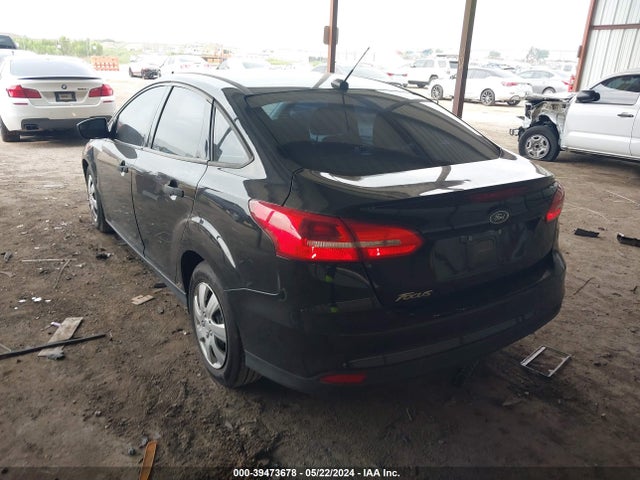 Ford FOCUS S 2018 1FADP3E21JL246473 Image 3