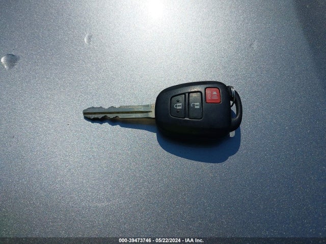 Toyota RAV4 LE 2016 2T3BFREV4GW440096 Image 11