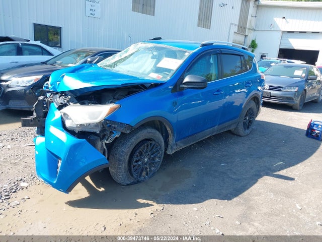 Toyota RAV4 LE 2016 2T3BFREV4GW440096 Image 2
