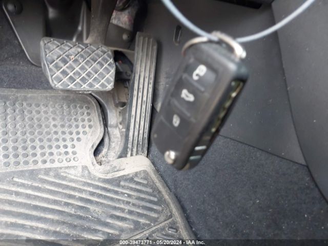3VWFD7AT2JM703224 Volkswagen Beetle 2.0t Coast/2.0t S