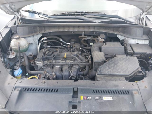 KM8J3CA42GU195015 Hyundai TUCSON SE