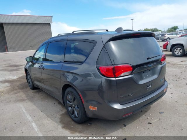 2019 CHRYSLER PACIFICA HYBRID 2C4RC1H76KR668786 Photo 2