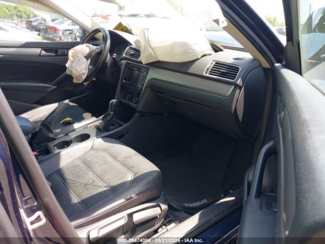 1VWAT7A38FC107928 Volkswagen Passat 1.8t Limited Edition