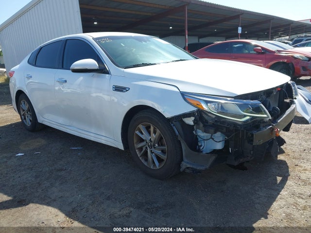 2019 5XXGT4L3XKG326599 main image