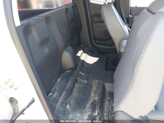 Chevrolet Colorado Wt 2018 1GCHSBEA2J1329384 Image 8