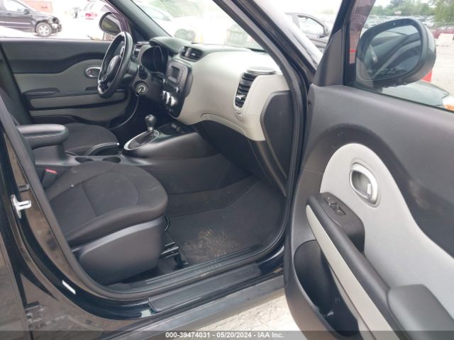 KNDJN2A26G7357735 KIA Soul