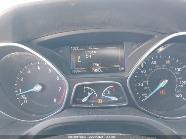 1FADP3K25FL301048 Ford FOCUS SE
