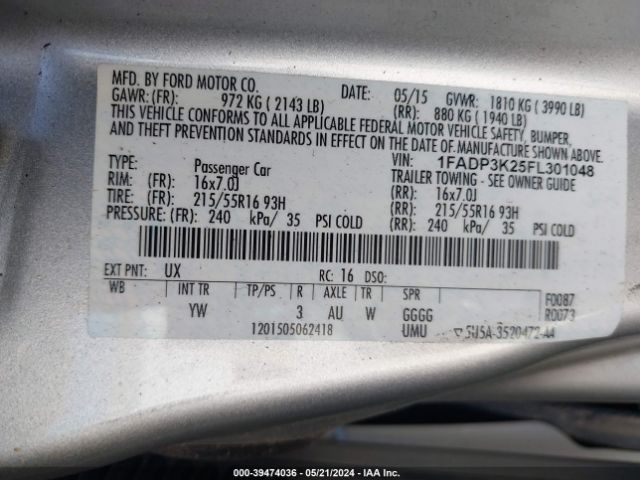1FADP3K25FL301048 Ford FOCUS SE