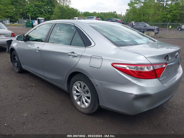Toyota CAMRY LE 2015 4T4BF1FK7FR488372 Image 3