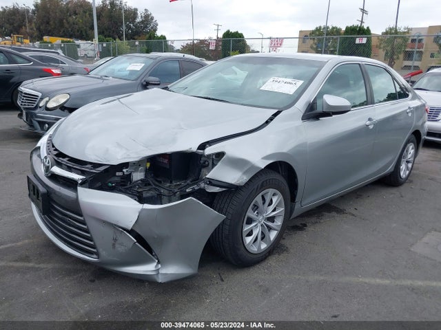 Toyota CAMRY LE 2016 4T4BF1FK3GR581634 Image 2