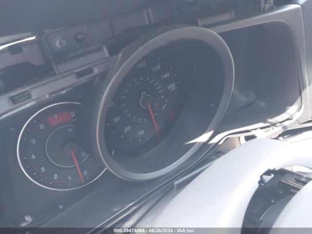 KMHLM4AG7NU220428 Hyundai ELANTRA SEL