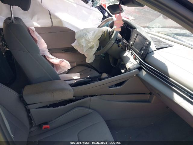 KMHLM4AG7NU220428 Hyundai ELANTRA SEL