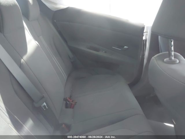 KMHLM4AG7NU220428 Hyundai ELANTRA SEL