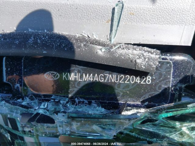 KMHLM4AG7NU220428 Hyundai ELANTRA SEL
