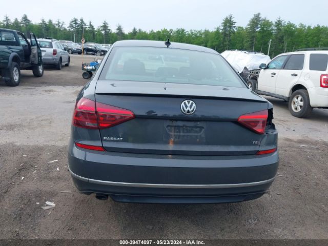 1VWAA7A37JC000402 Volkswagen Passat 2.0t R-line/2.0t S