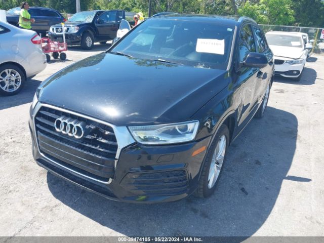 WA1BCCFS9JR013136 Audi Q3 2.0t Premium/2.0t Sport Premium