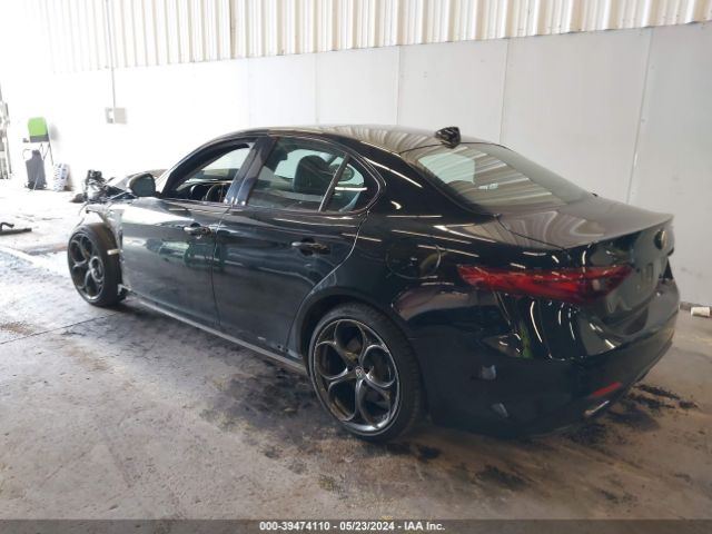 ZARFAECN6J7589159 Alfa Romeo Giulia Ti Sport Rwd