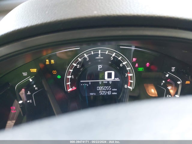 Honda CR-V LX 2018 2HKRW5H33JH408644 Image 16