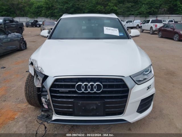 WA1JCCFSXHR008873 Audi Q3 2.0t Premium