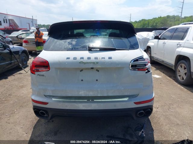 WP1AE2A2XHLA69921 Porsche Cayenne E-hybrid S Platinum Edition
