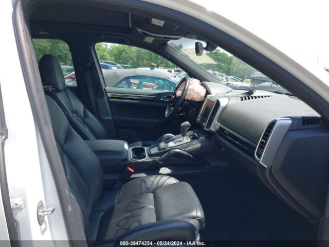 WP1AE2A2XHLA69921 Porsche Cayenne E-hybrid S Platinum Edition