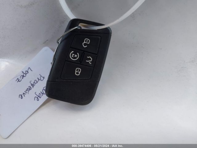 3VV2B7AX6NM153771 Volkswagen Tiguan 2.0t Se