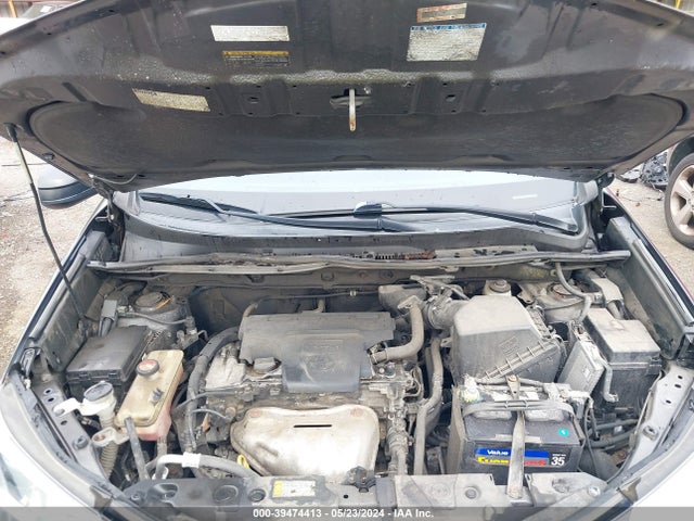 Toyota RAV4 LE 2016 JTMZFREV4GJ062729 Image 10