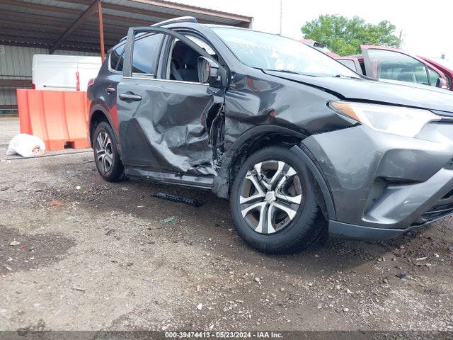 Toyota RAV4 LE 2016 JTMZFREV4GJ062729 Image 6