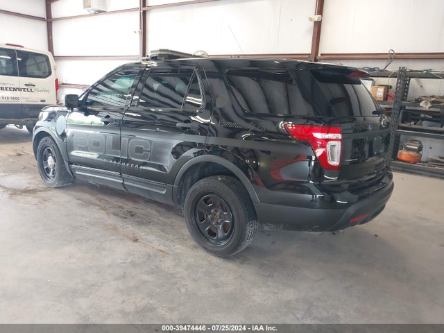 Ford Utility Police Interceptor 2015 1FM5K8AR7FGB32695 Image 3
