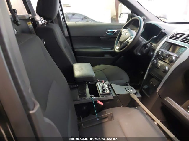 Ford Utility Police Interceptor 2015 1FM5K8AR7FGB32695 Image 5