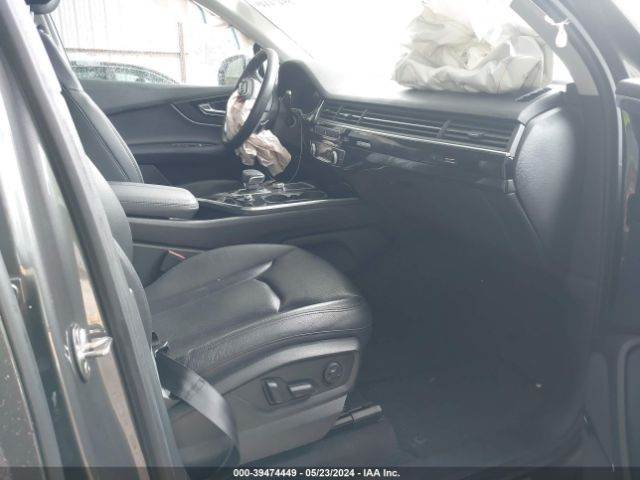 WA1VAAF75KD014026 Audi Q7 55 Premium