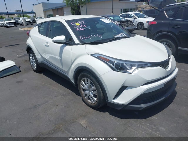 Toyota C-HR LE 2019 JTNKHMBX3K1038866 главное изображение