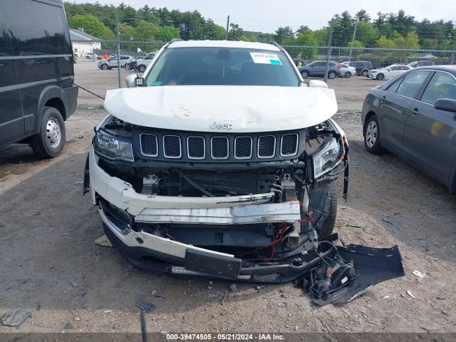 Jeep Compass Latitude 4x4 2018 3C4NJDBB2JT265189 Image 12