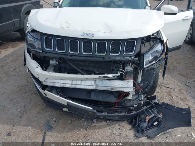 Jeep Compass Latitude 4x4 2018 3C4NJDBB2JT265189 Image 6
