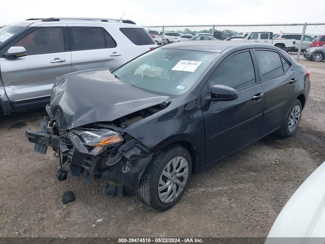 Toyota COROLLA LE 2019 5YFBURHE2KP860525 Image 2